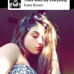 Meet your Posher, Janelle